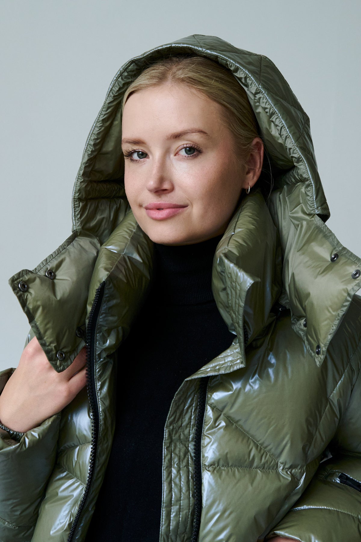 Finnja Down Coat | Olive 2